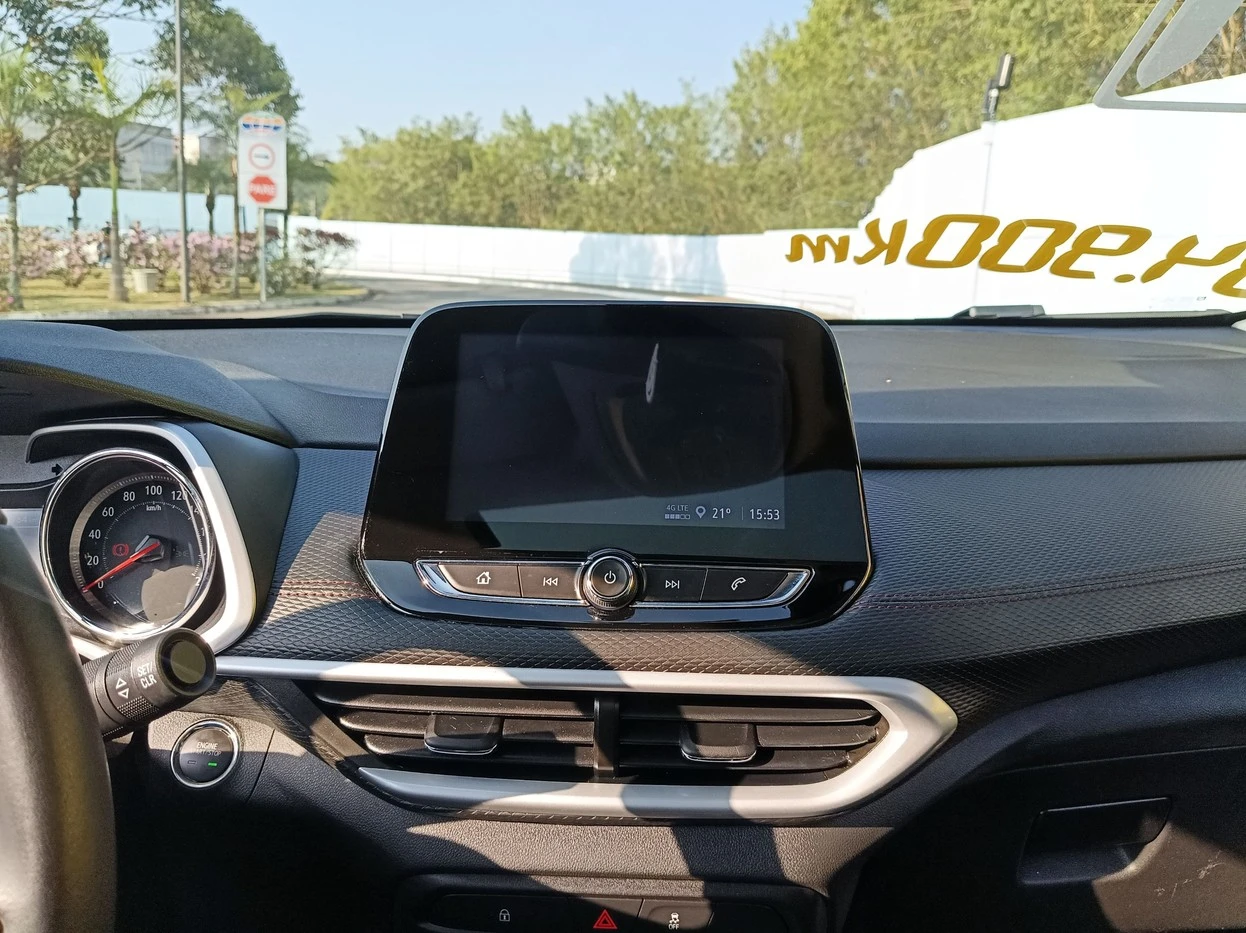 CHEVROLET TRACKER