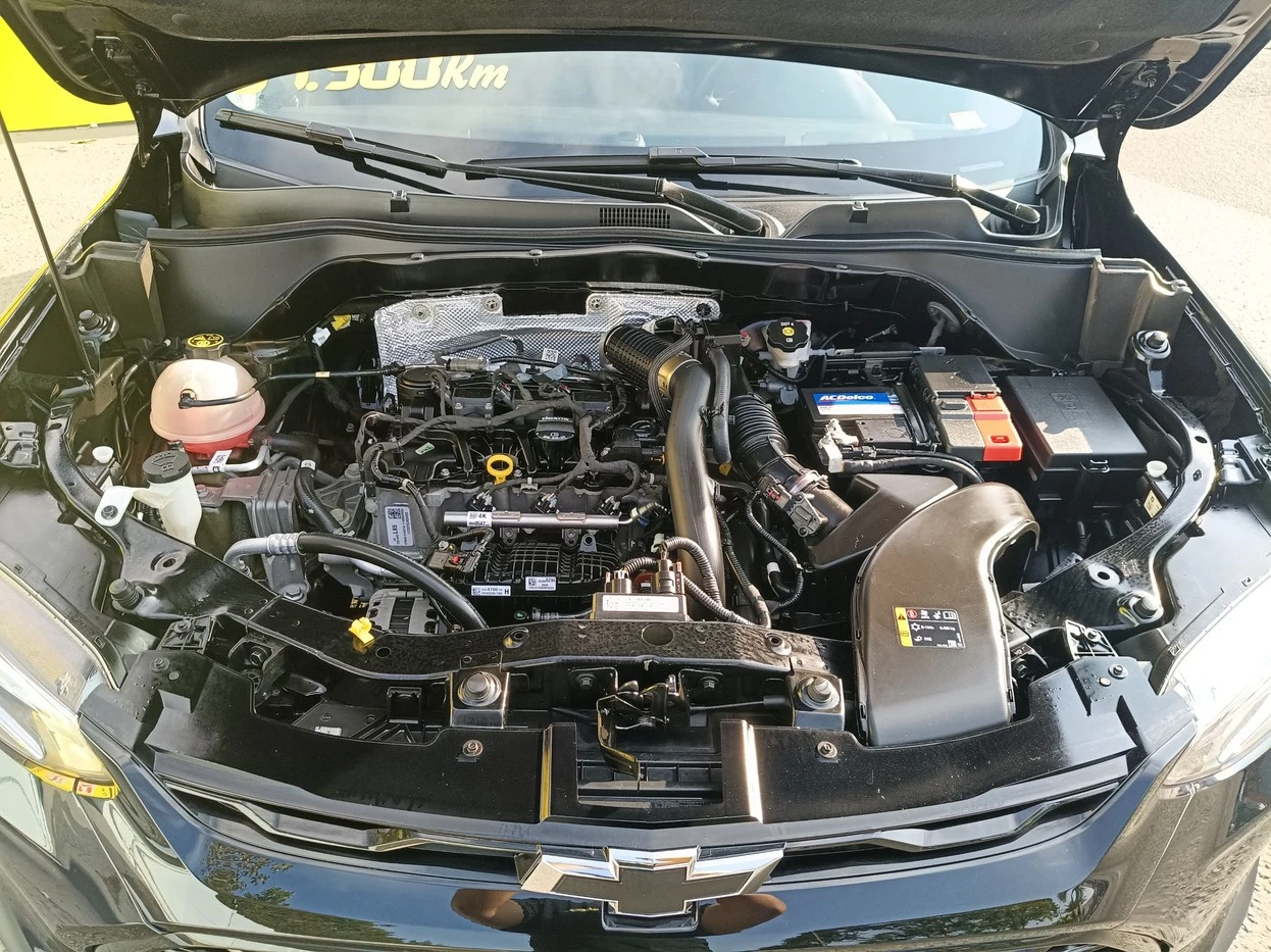 CHEVROLET TRACKER