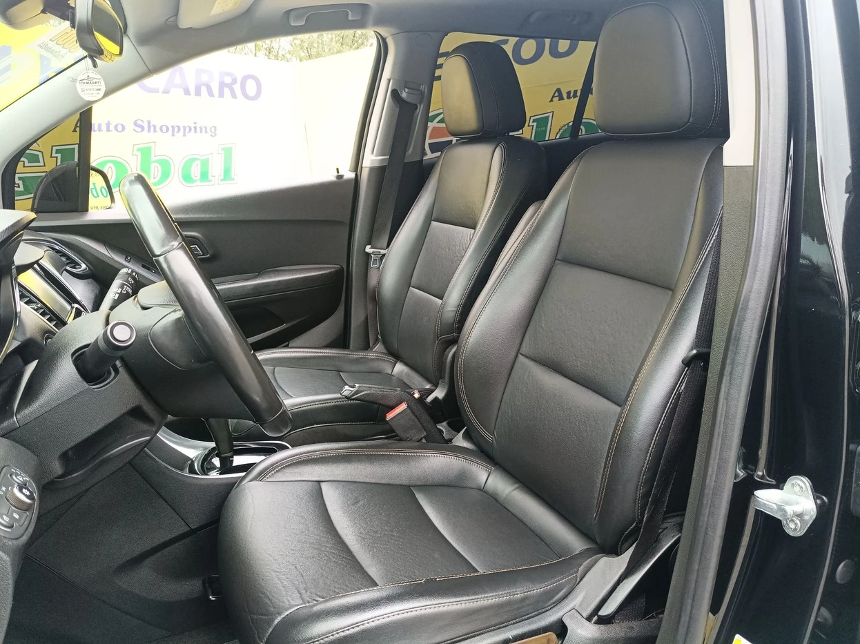 CHEVROLET TRACKER