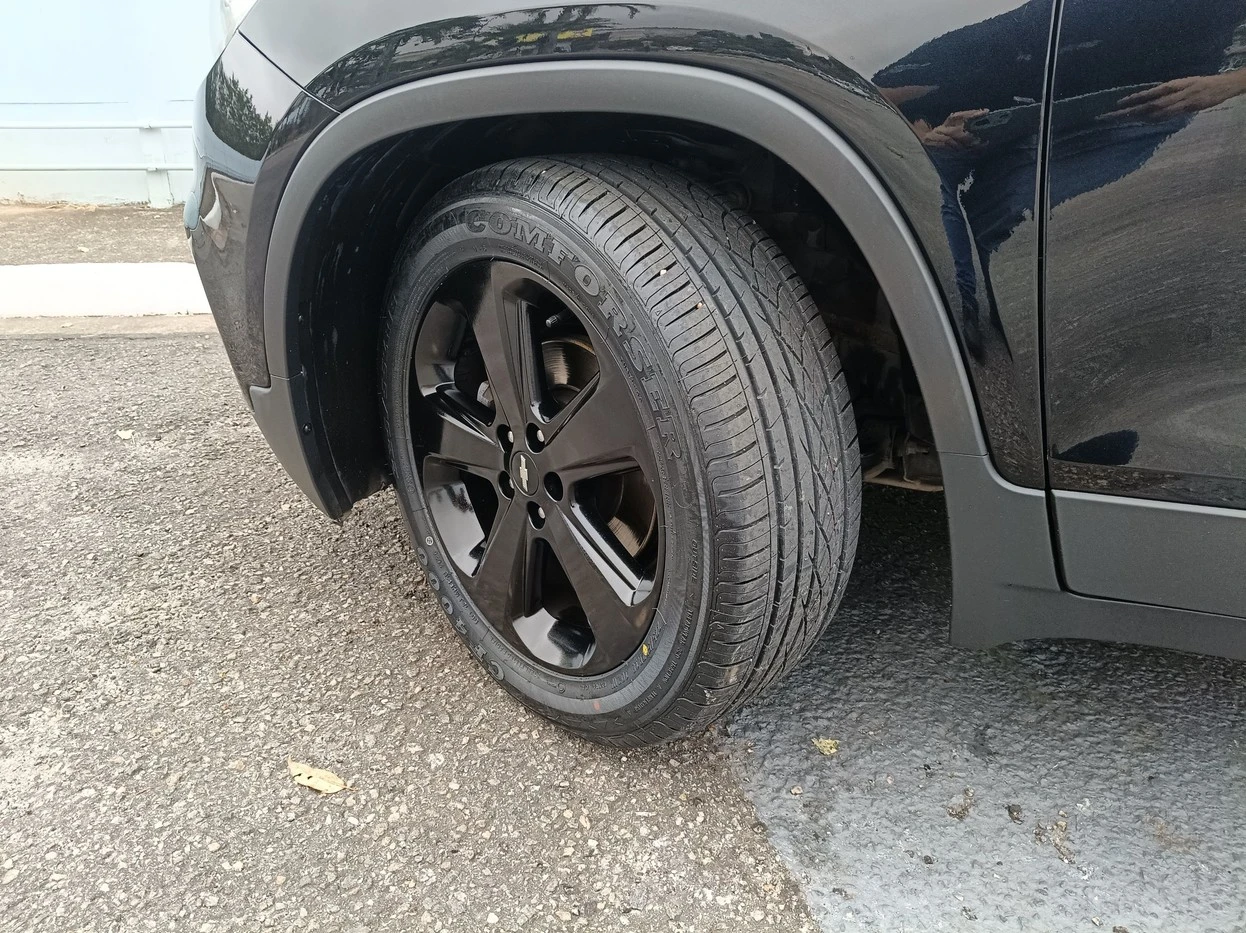 CHEVROLET TRACKER