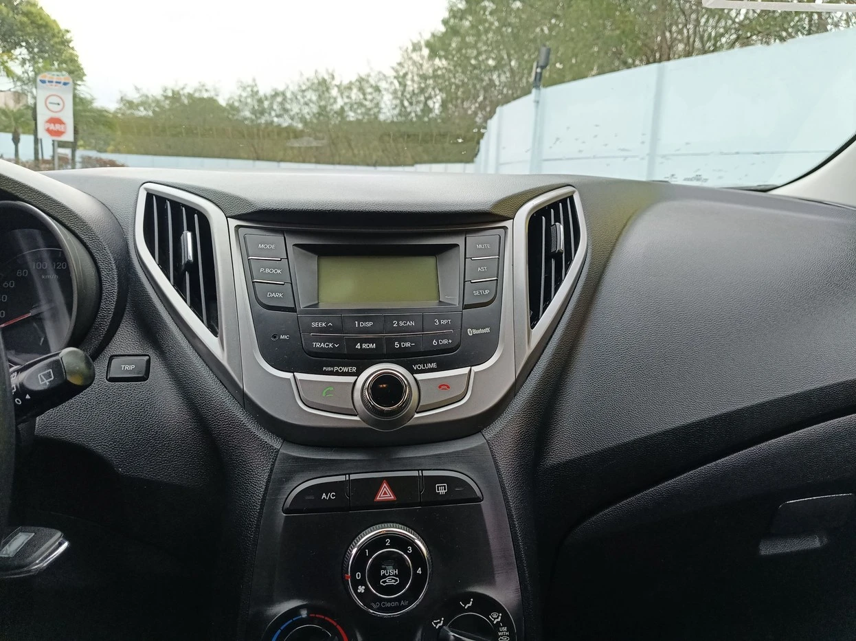 HYUNDAI HB20X