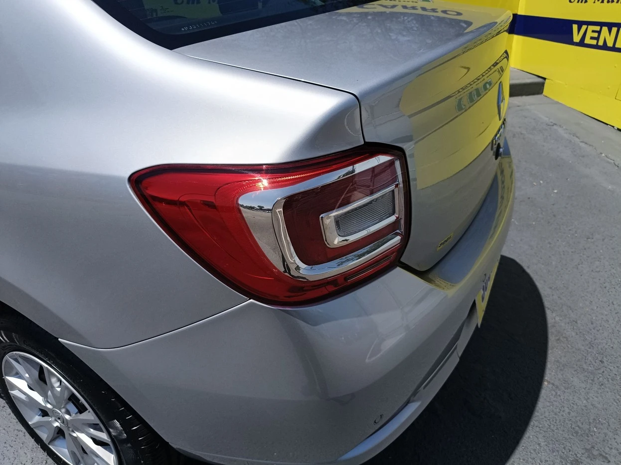 RENAULT LOGAN