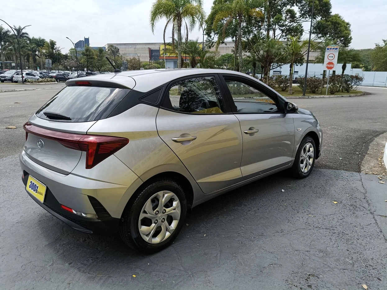 HYUNDAI HB20