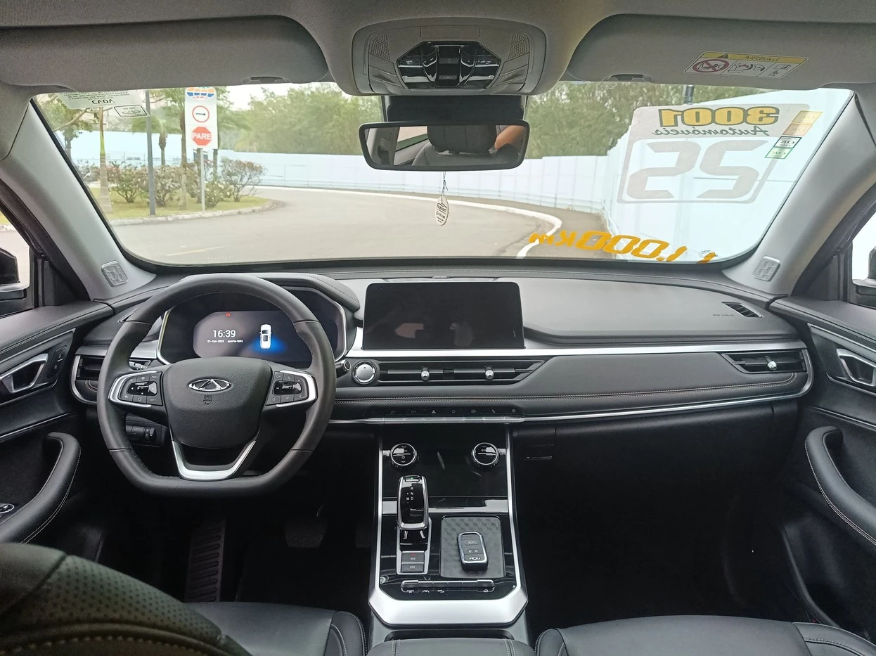 CHERY TIGGO 8