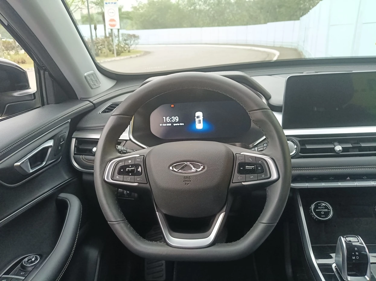 CHERY TIGGO 8