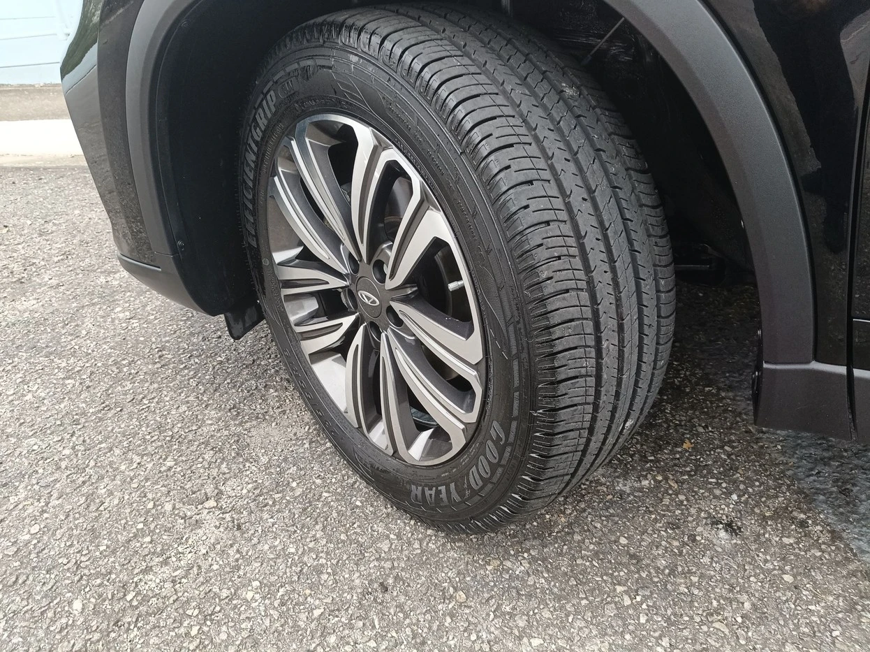 CHERY TIGGO 8