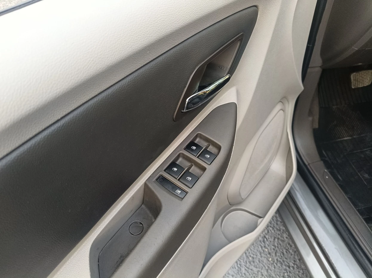 CHEVROLET SPIN