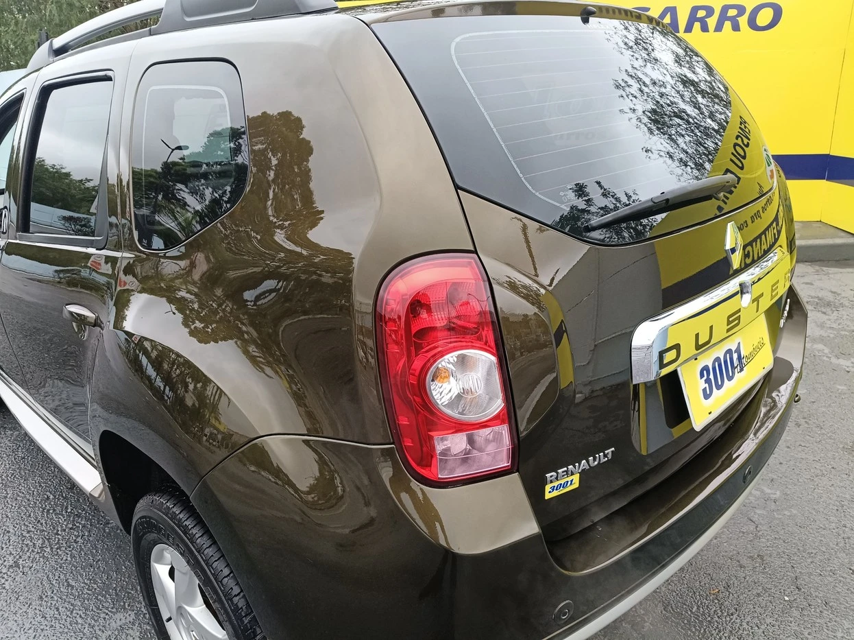 RENAULT DUSTER