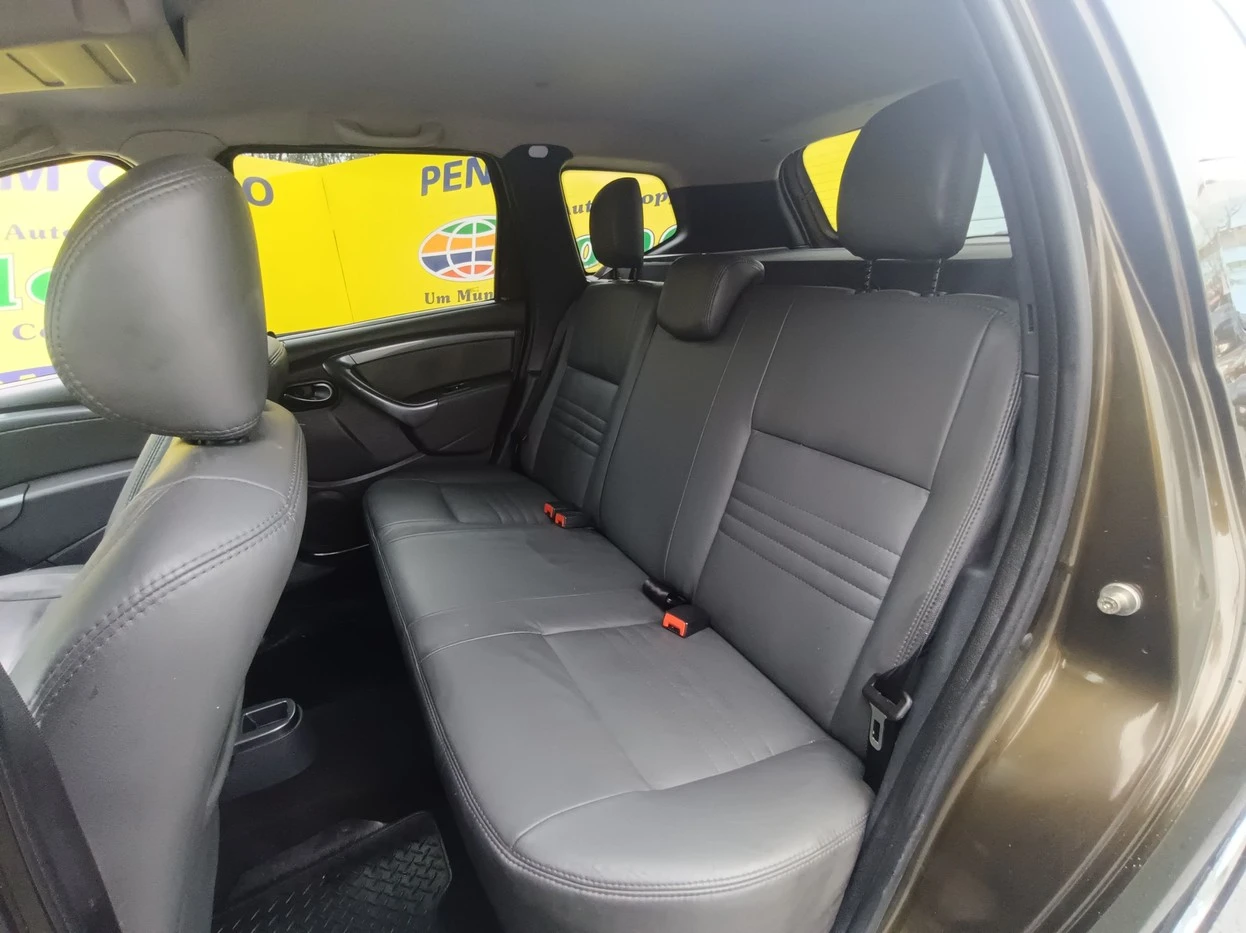 RENAULT DUSTER