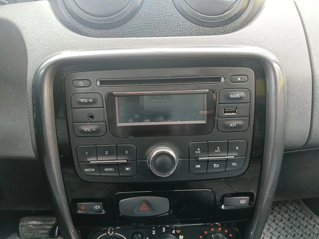 RENAULT DUSTER