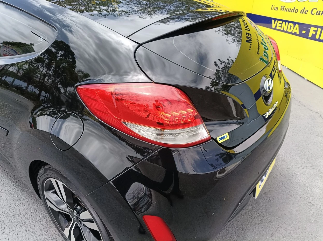 HYUNDAI VELOSTER