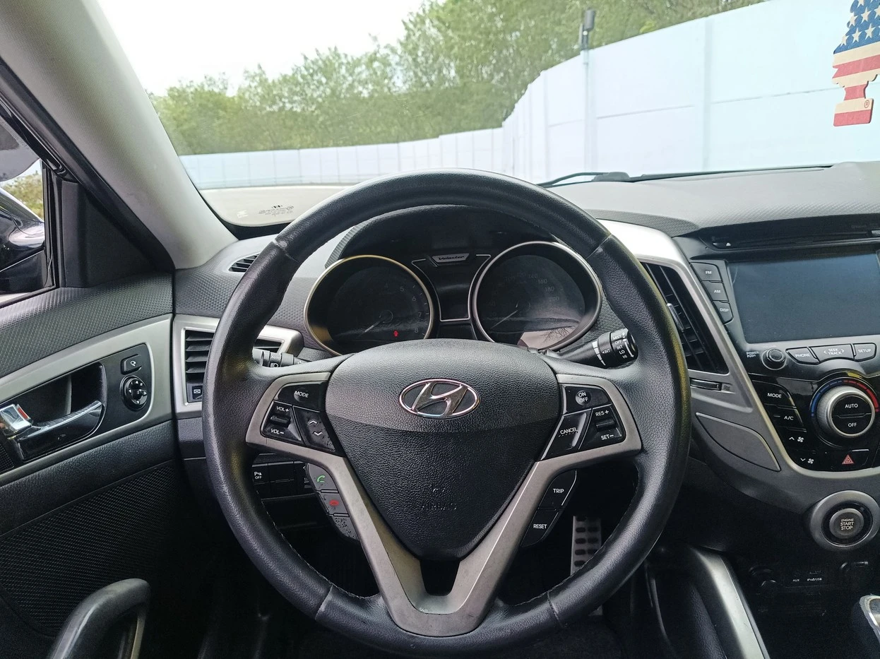 HYUNDAI VELOSTER