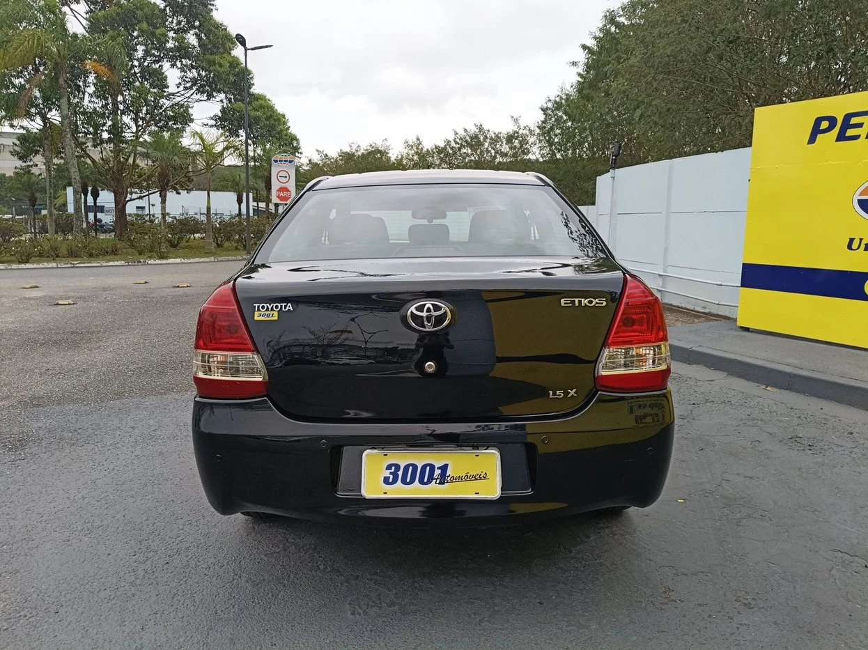 TOYOTA ETIOS