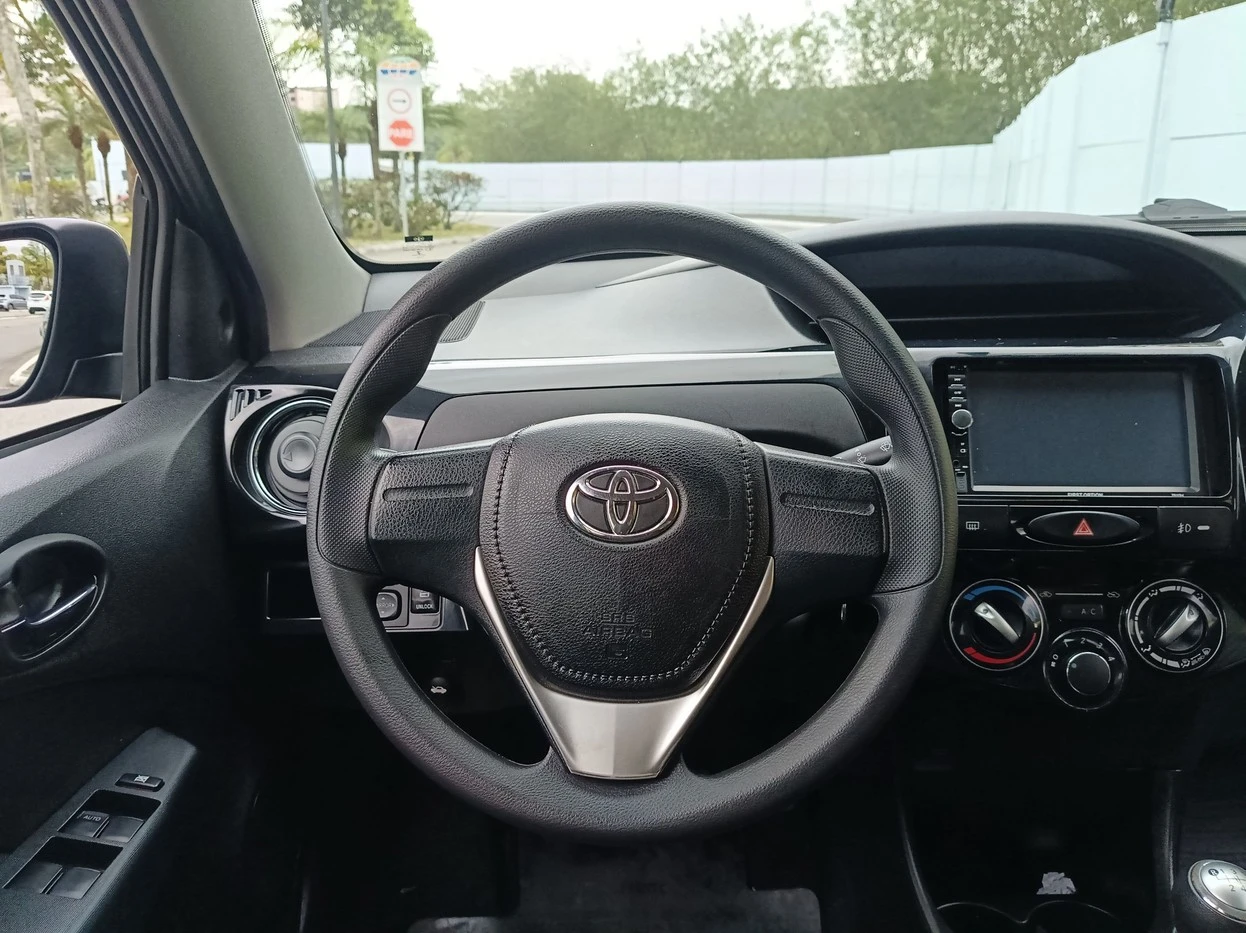 TOYOTA ETIOS