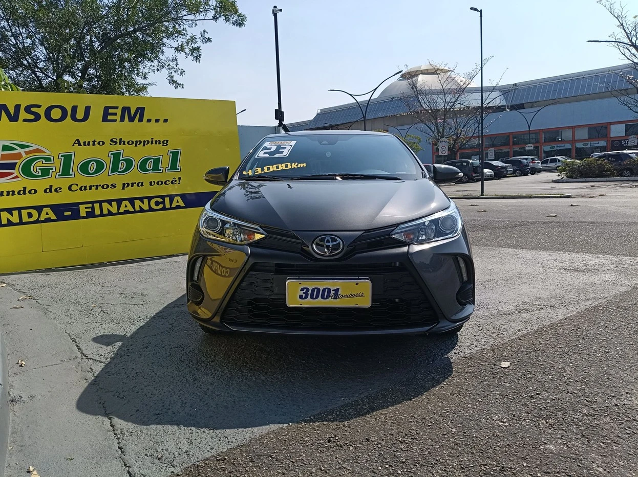 TOYOTA YARIS