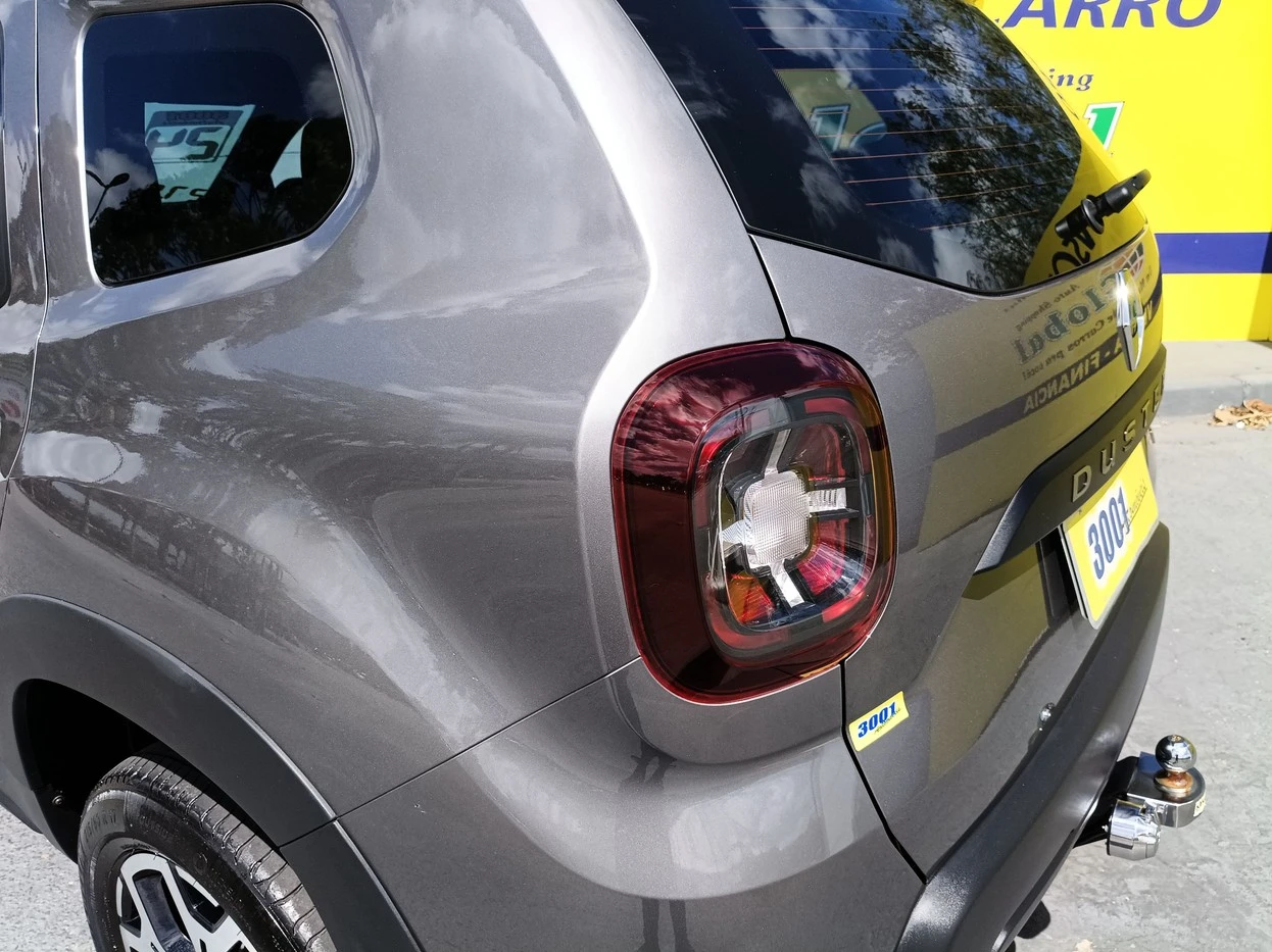RENAULT DUSTER