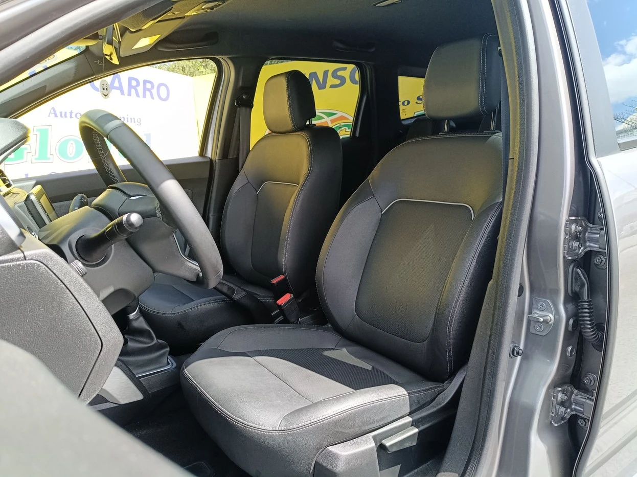 RENAULT DUSTER