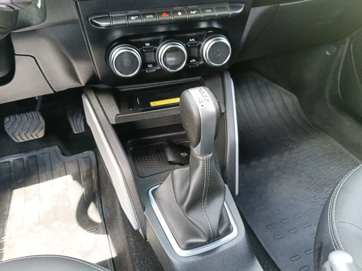 RENAULT DUSTER