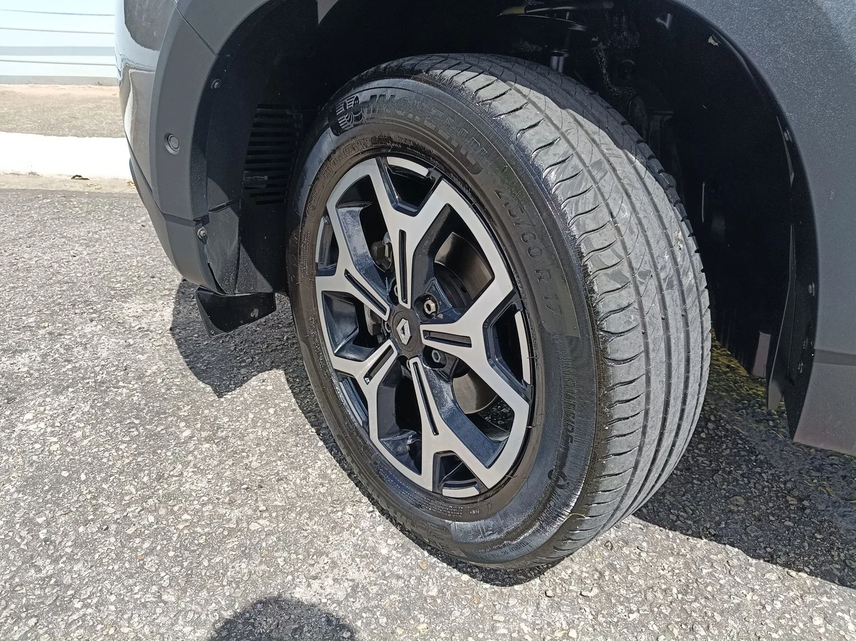 RENAULT DUSTER