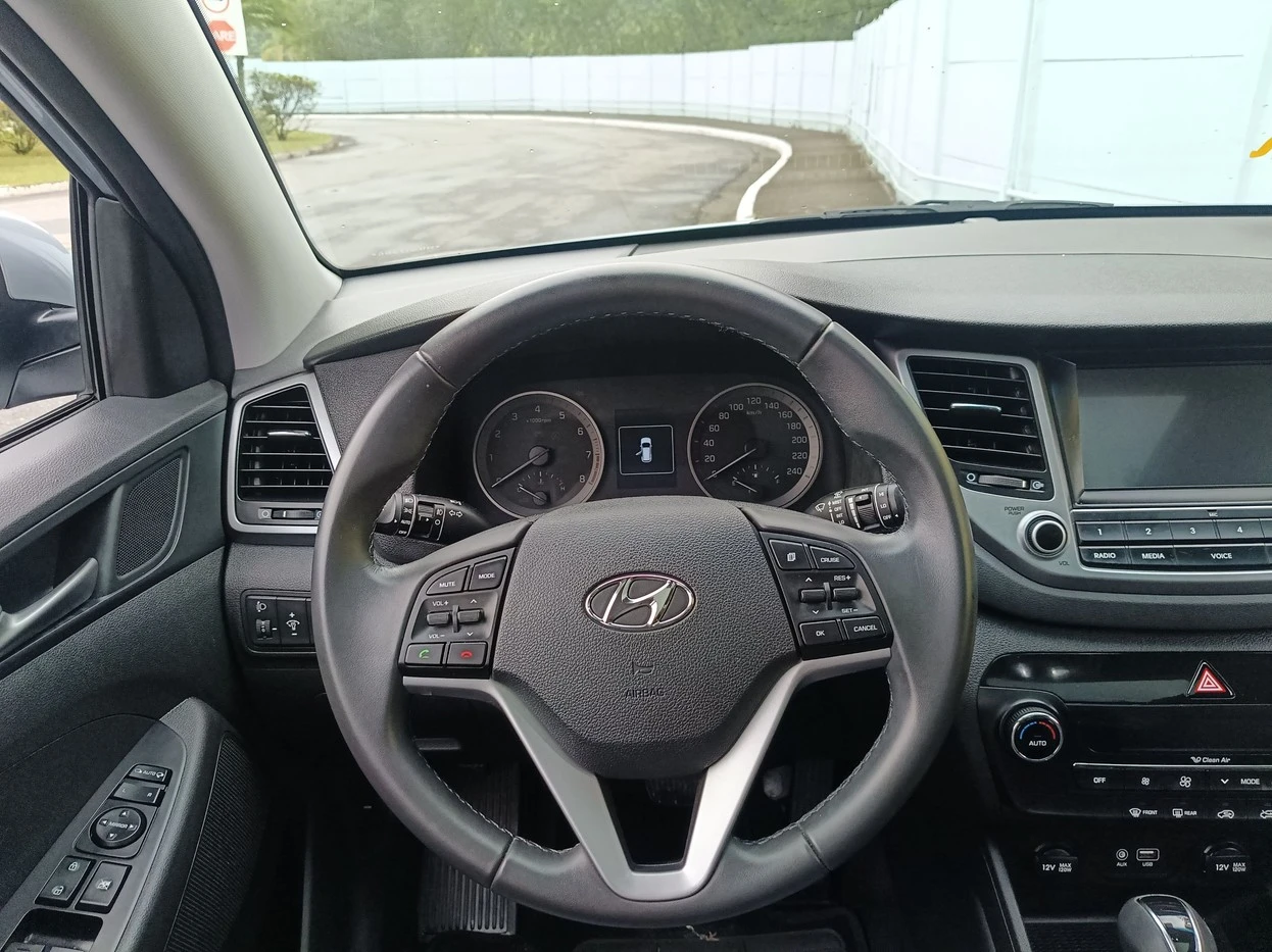 HYUNDAI TUCSON