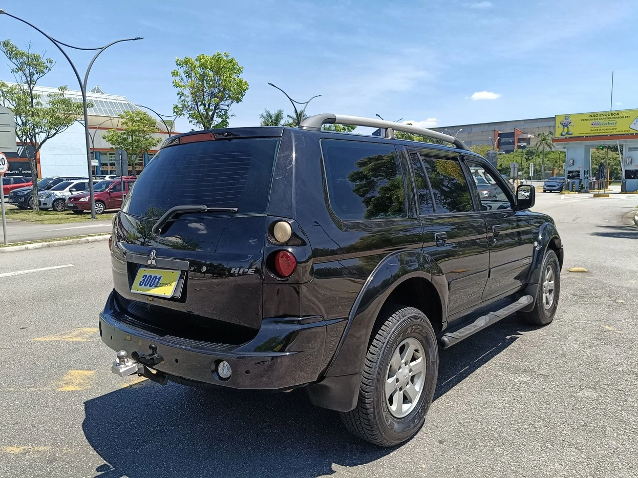 MITSUBISHI PAJERO SPORT