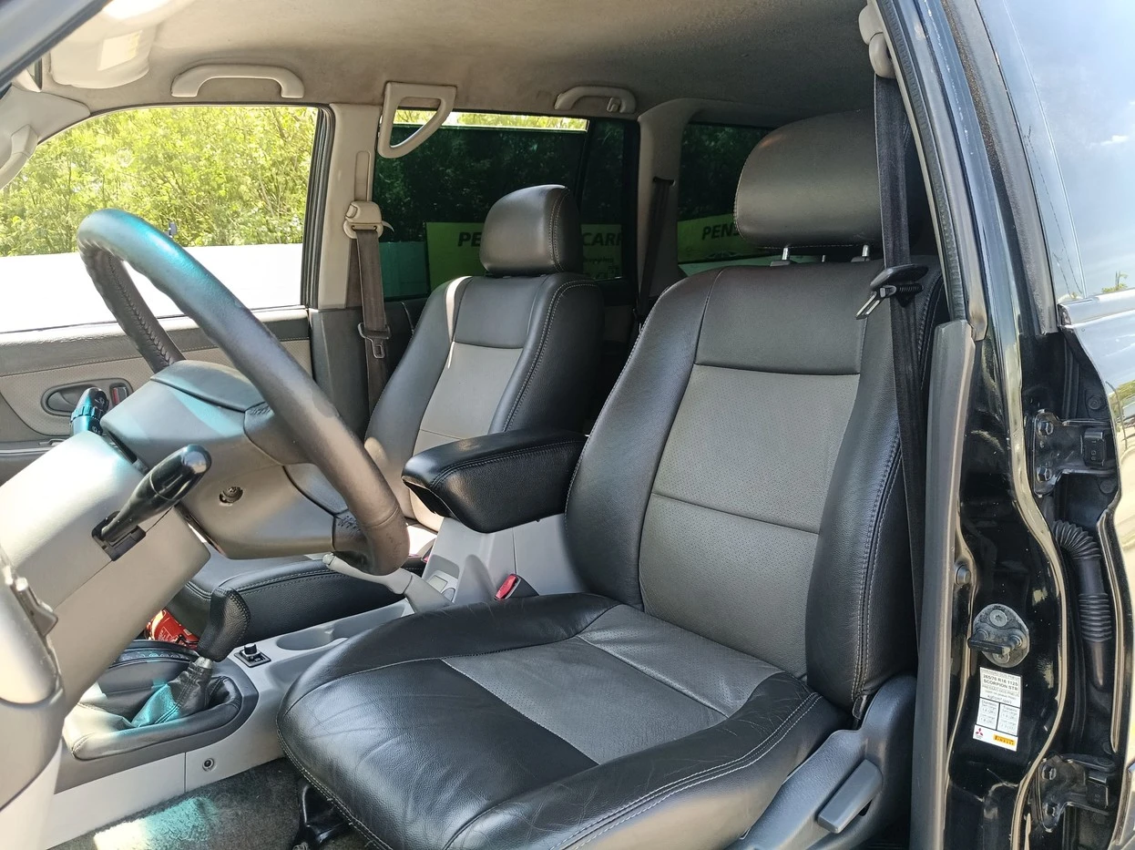 MITSUBISHI PAJERO SPORT