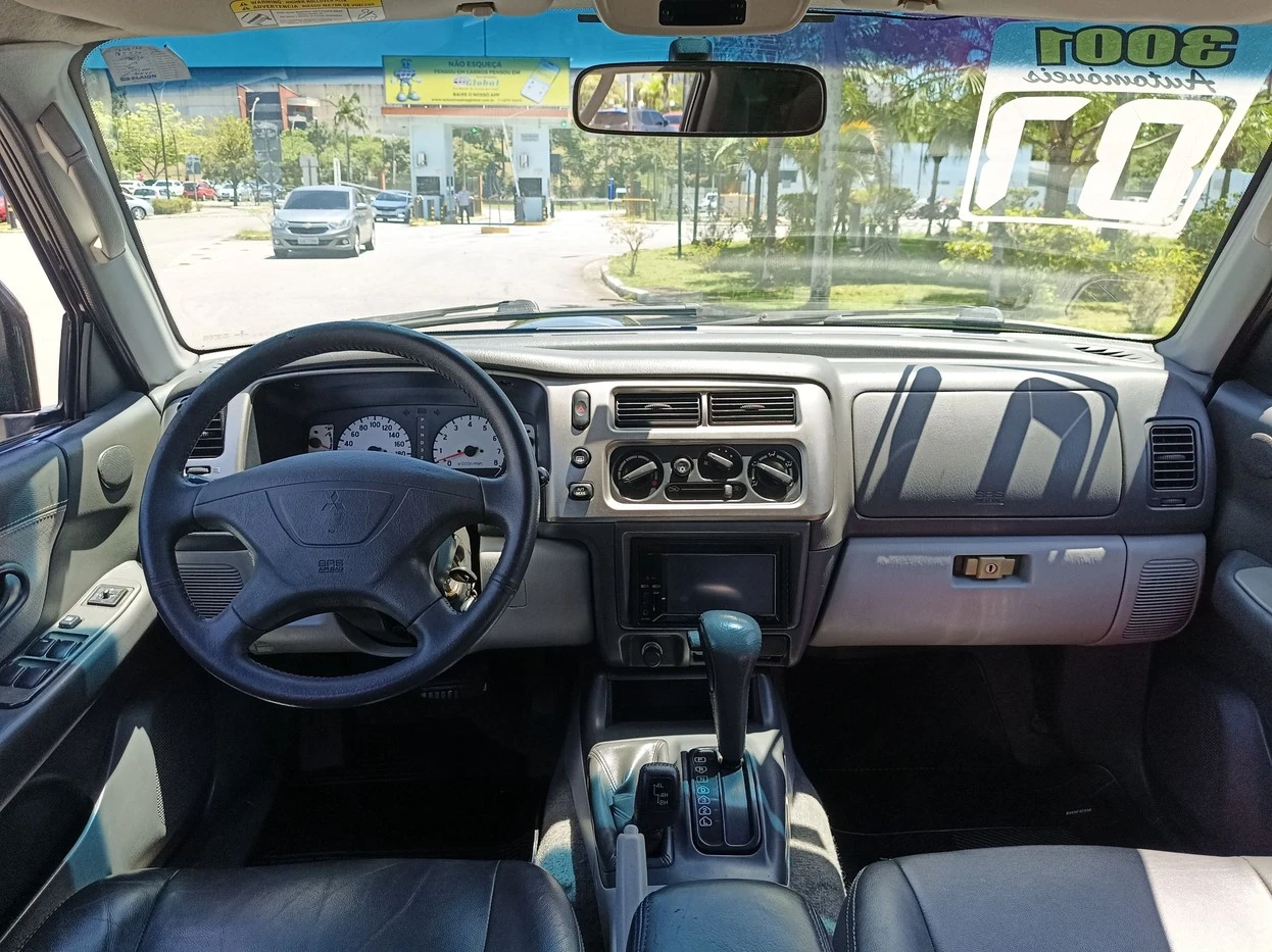 MITSUBISHI PAJERO SPORT