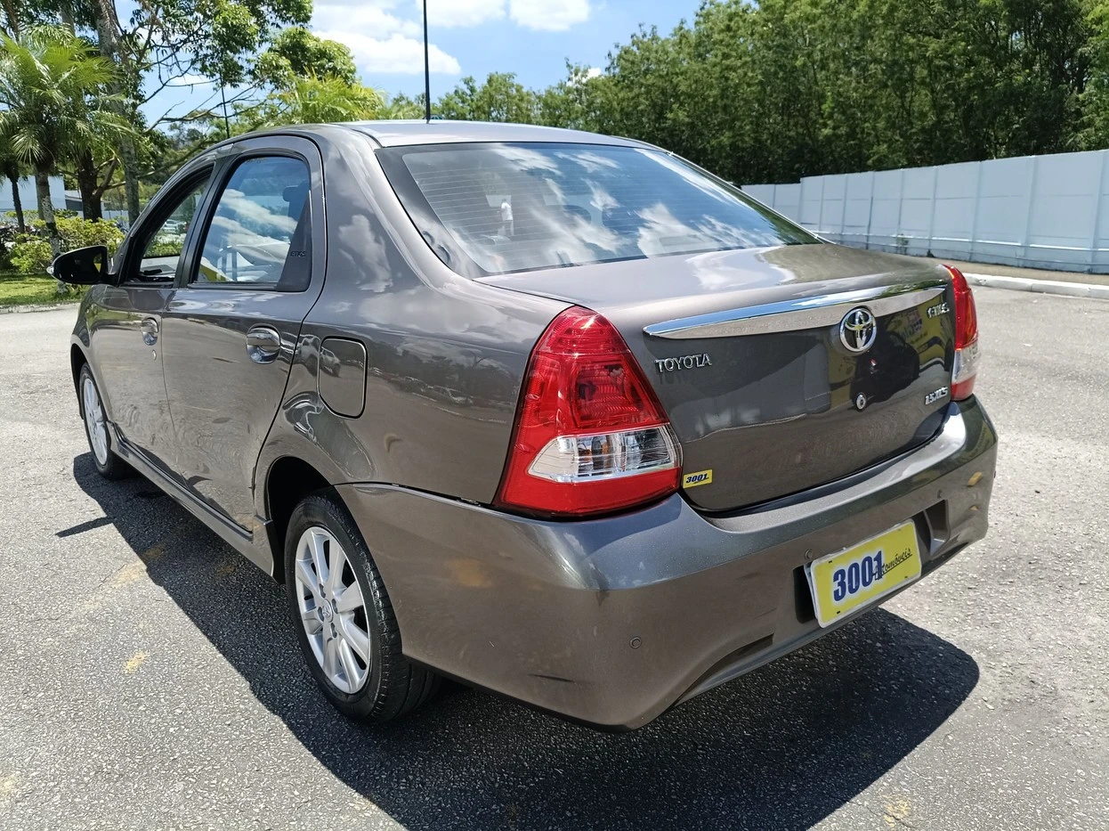 TOYOTA ETIOS