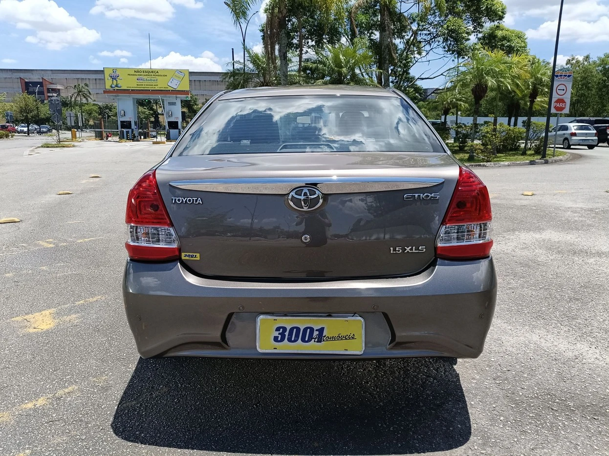 TOYOTA ETIOS