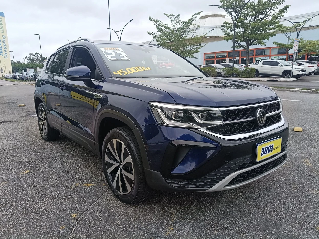 VOLKSWAGEN TAOS