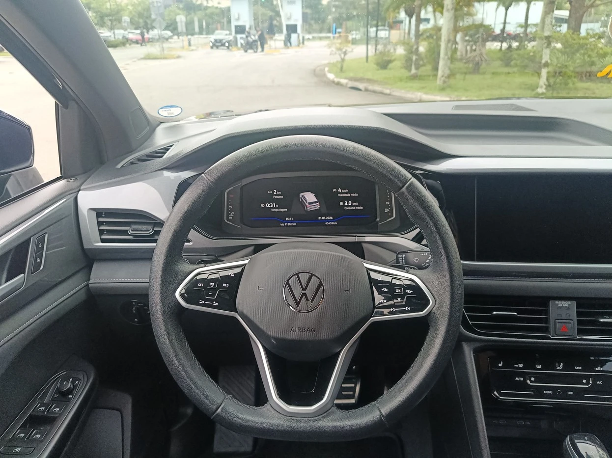VOLKSWAGEN TAOS