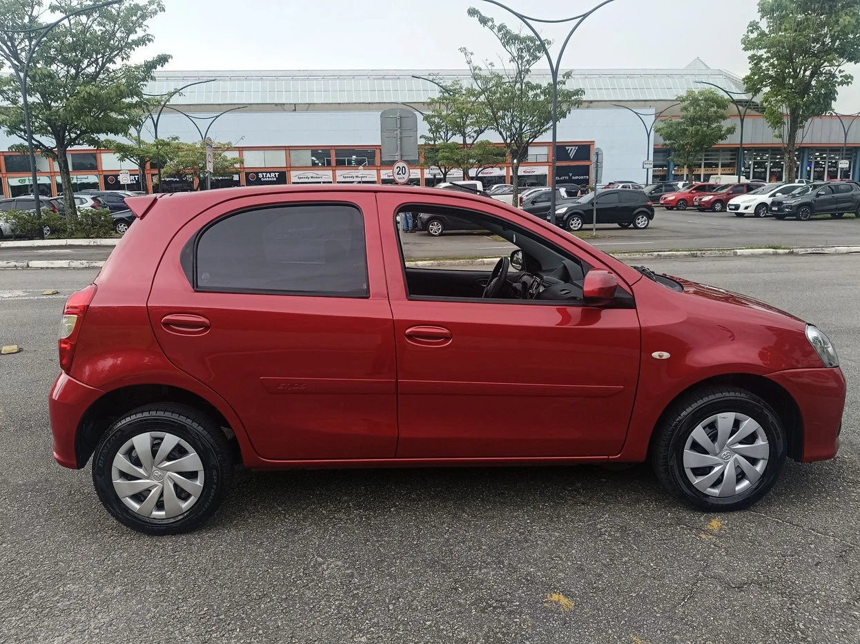 TOYOTA ETIOS