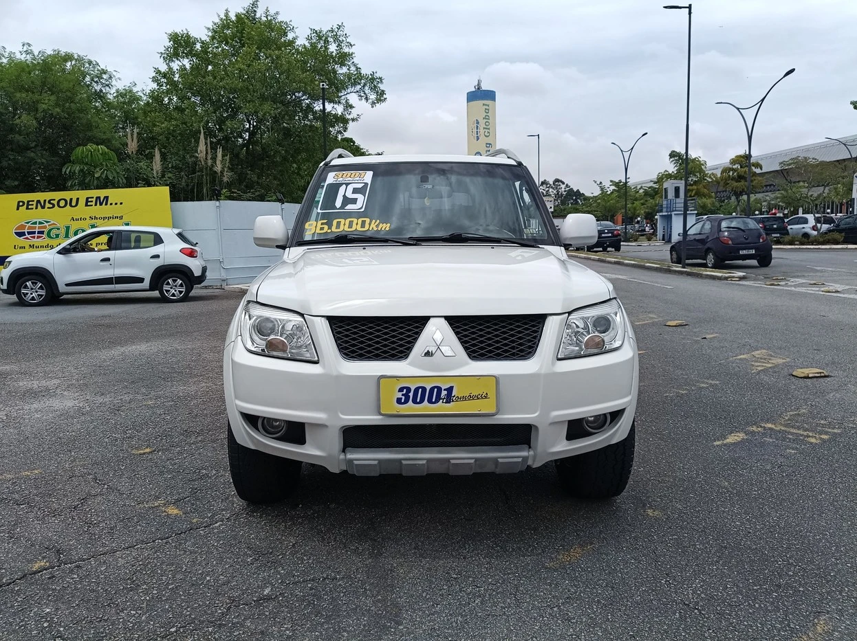 MITSUBISHI PAJERO TR4