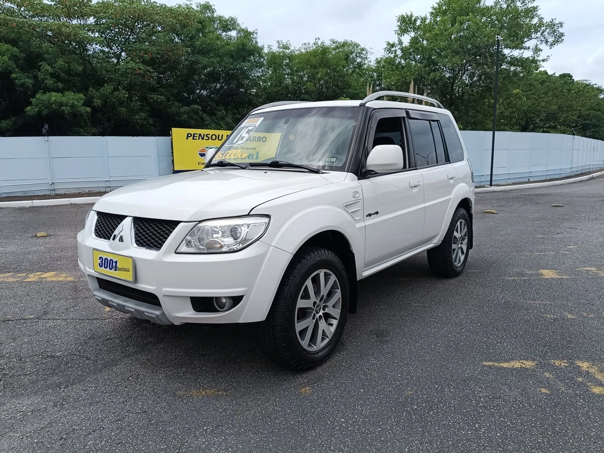 MITSUBISHI PAJERO TR4