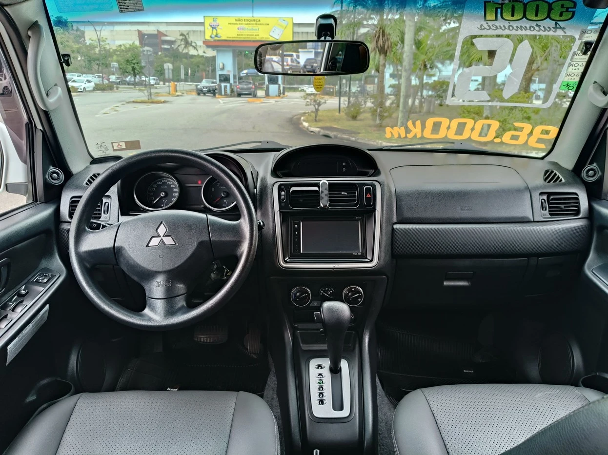 MITSUBISHI PAJERO TR4