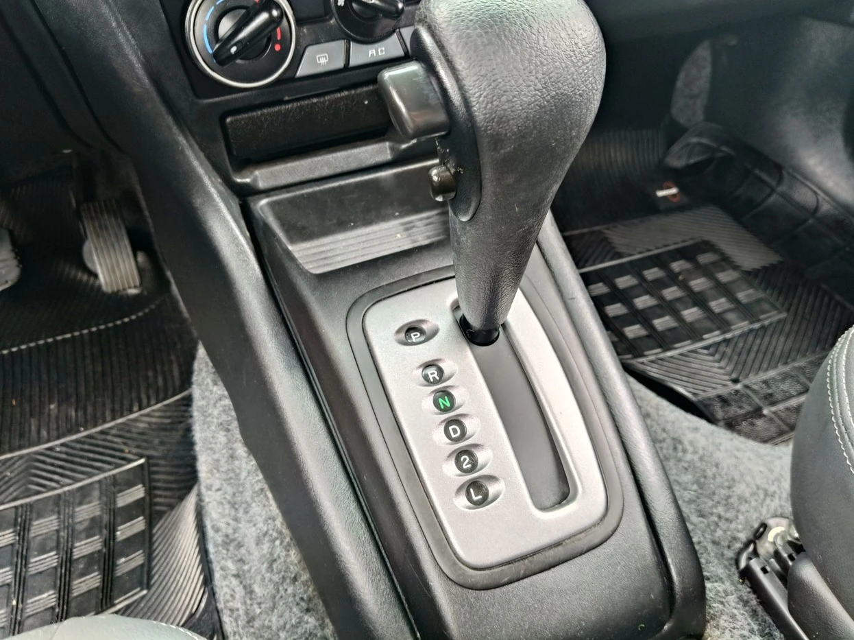 MITSUBISHI PAJERO TR4