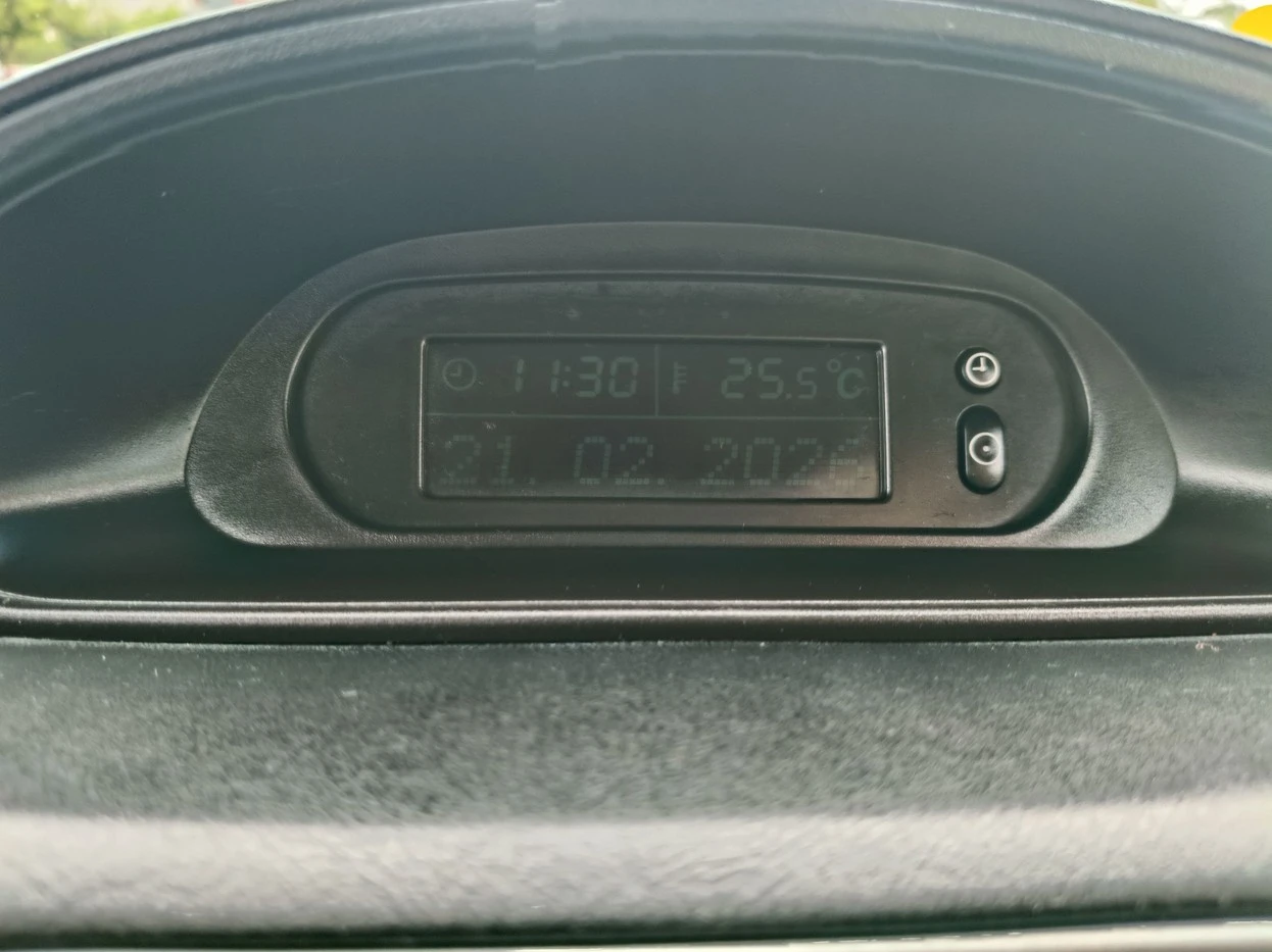 MITSUBISHI PAJERO TR4