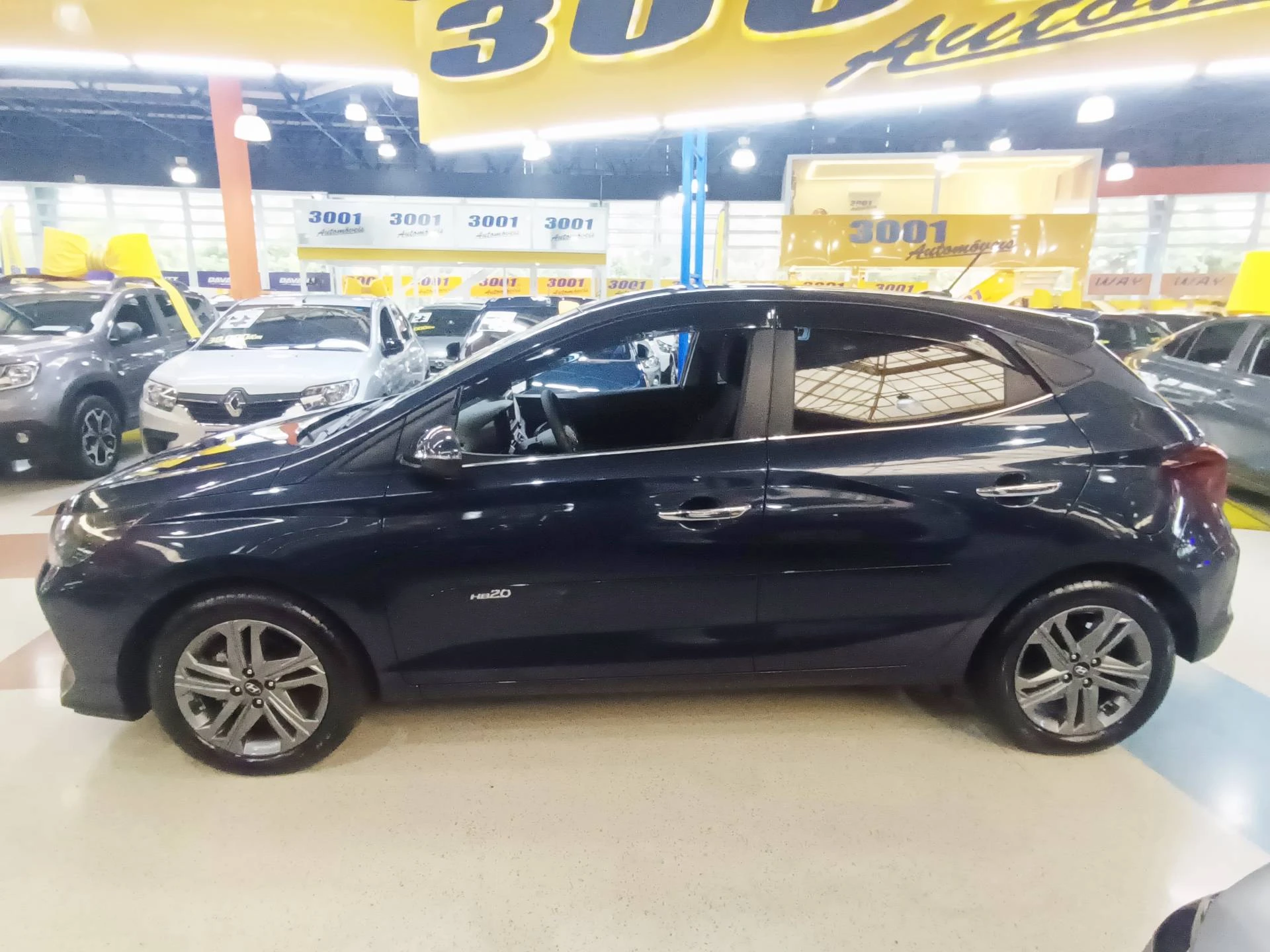 HYUNDAI HB20
