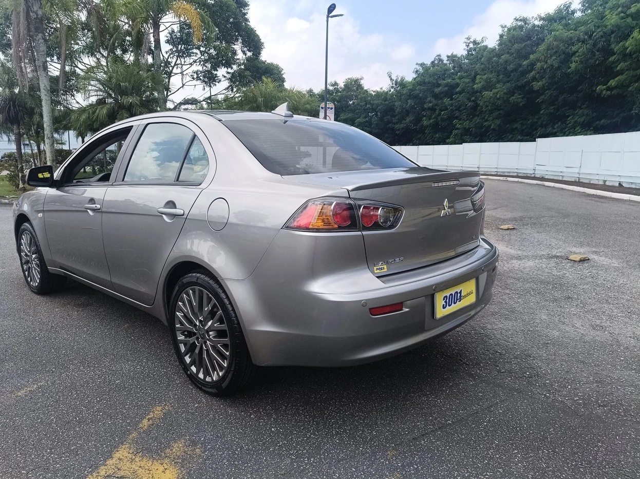 MITSUBISHI LANCER
