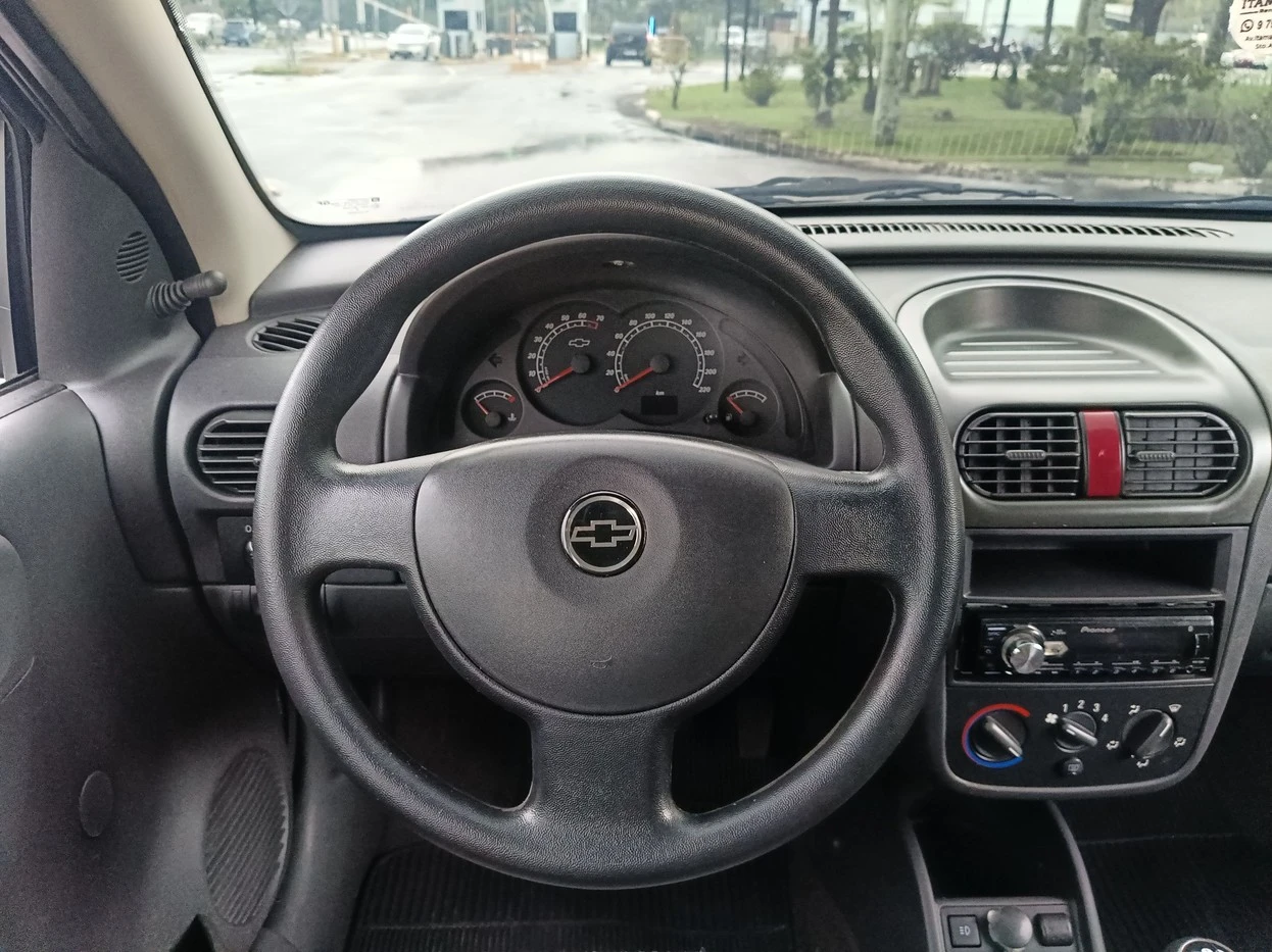 CHEVROLET CORSA