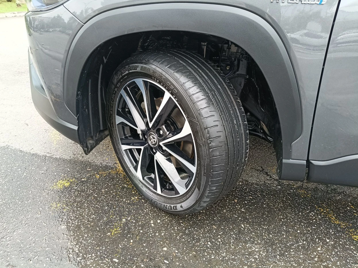 TOYOTA COROLLA CROSS