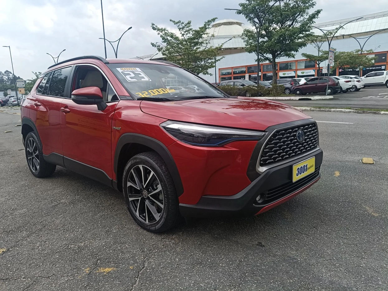 TOYOTA COROLLA CROSS