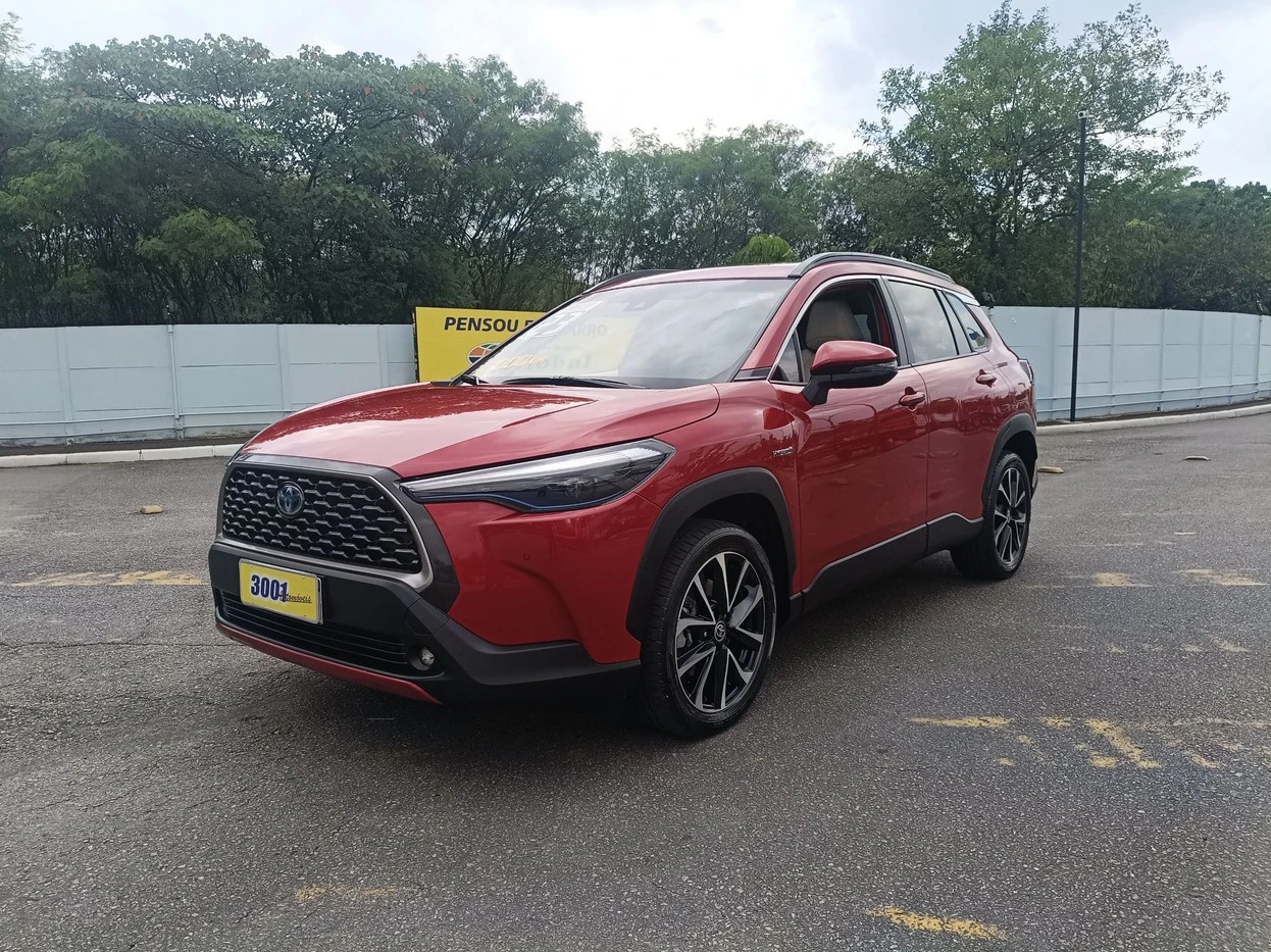 TOYOTA COROLLA CROSS