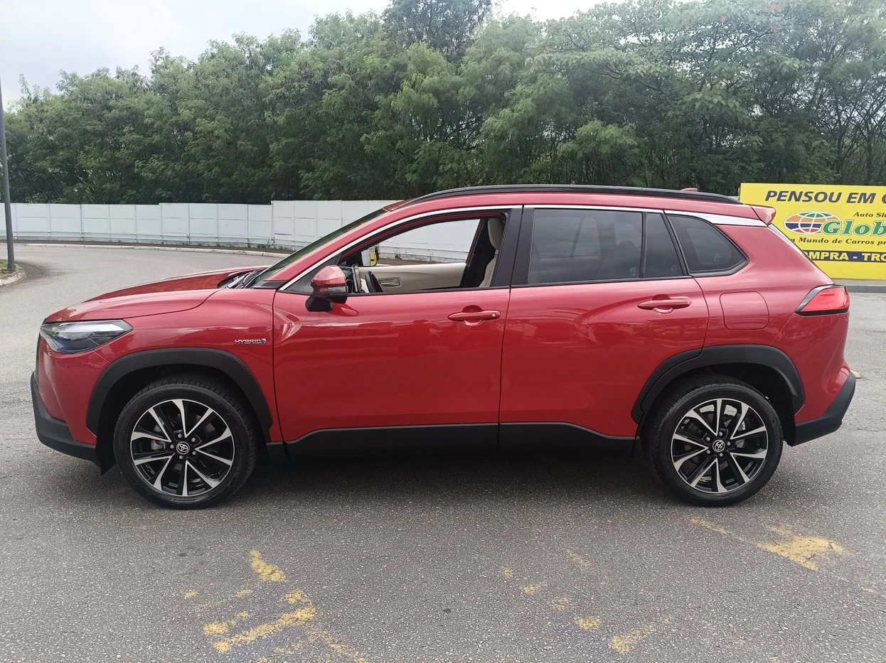 TOYOTA COROLLA CROSS