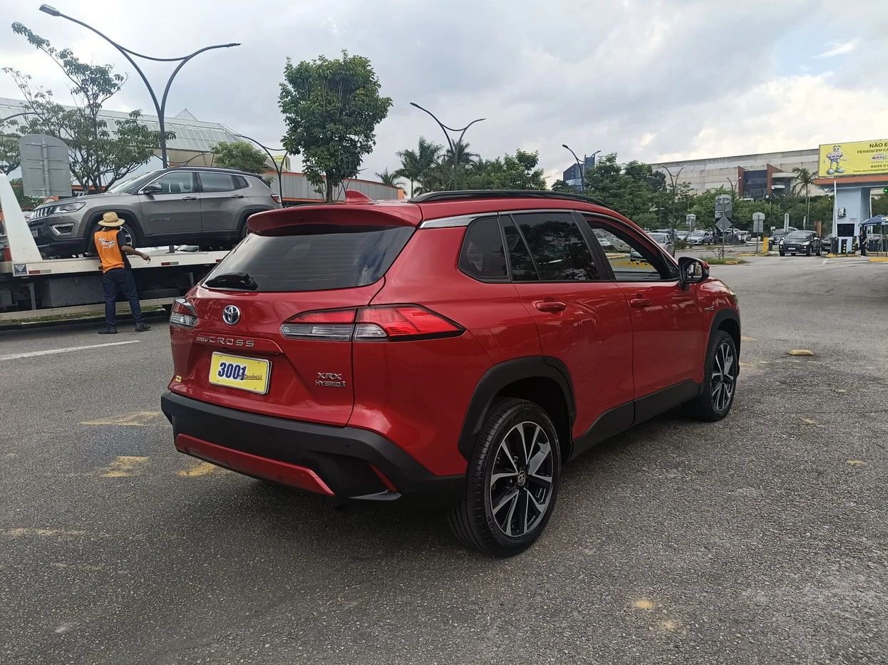 TOYOTA COROLLA CROSS