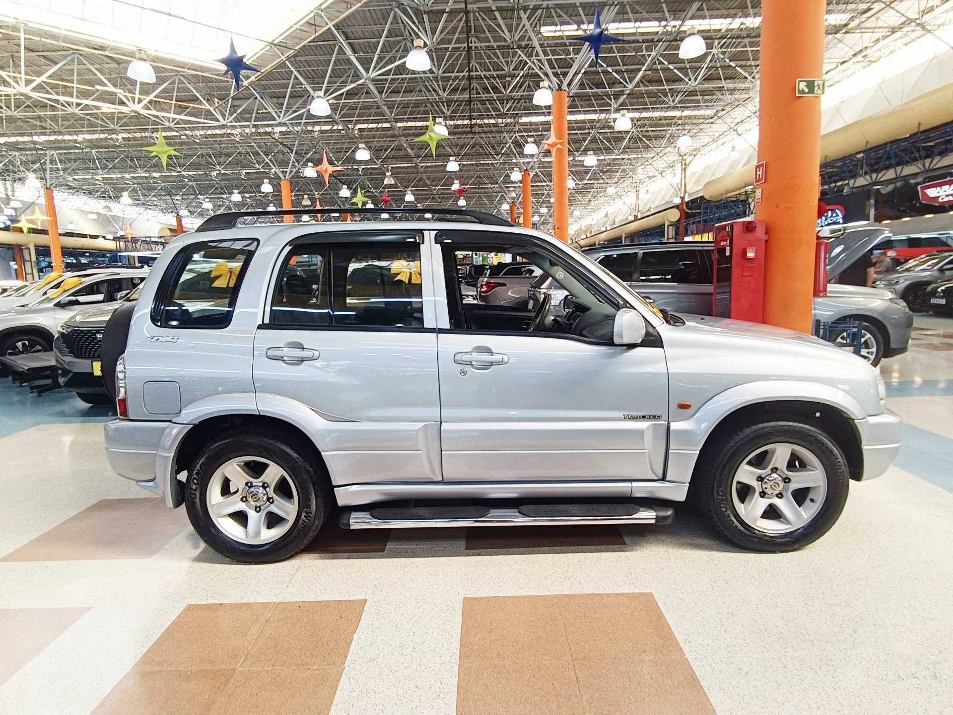 CHEVROLET TRACKER