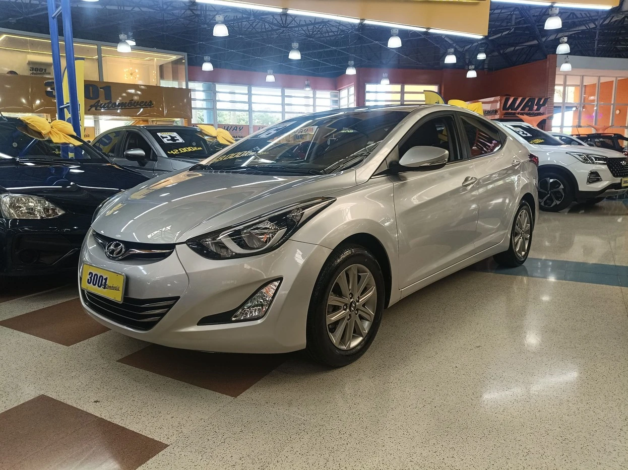HYUNDAI ELANTRA