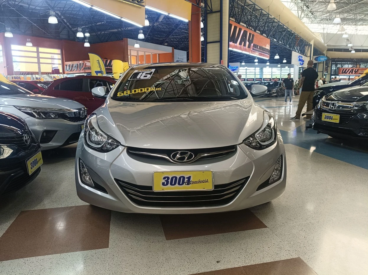 HYUNDAI ELANTRA
