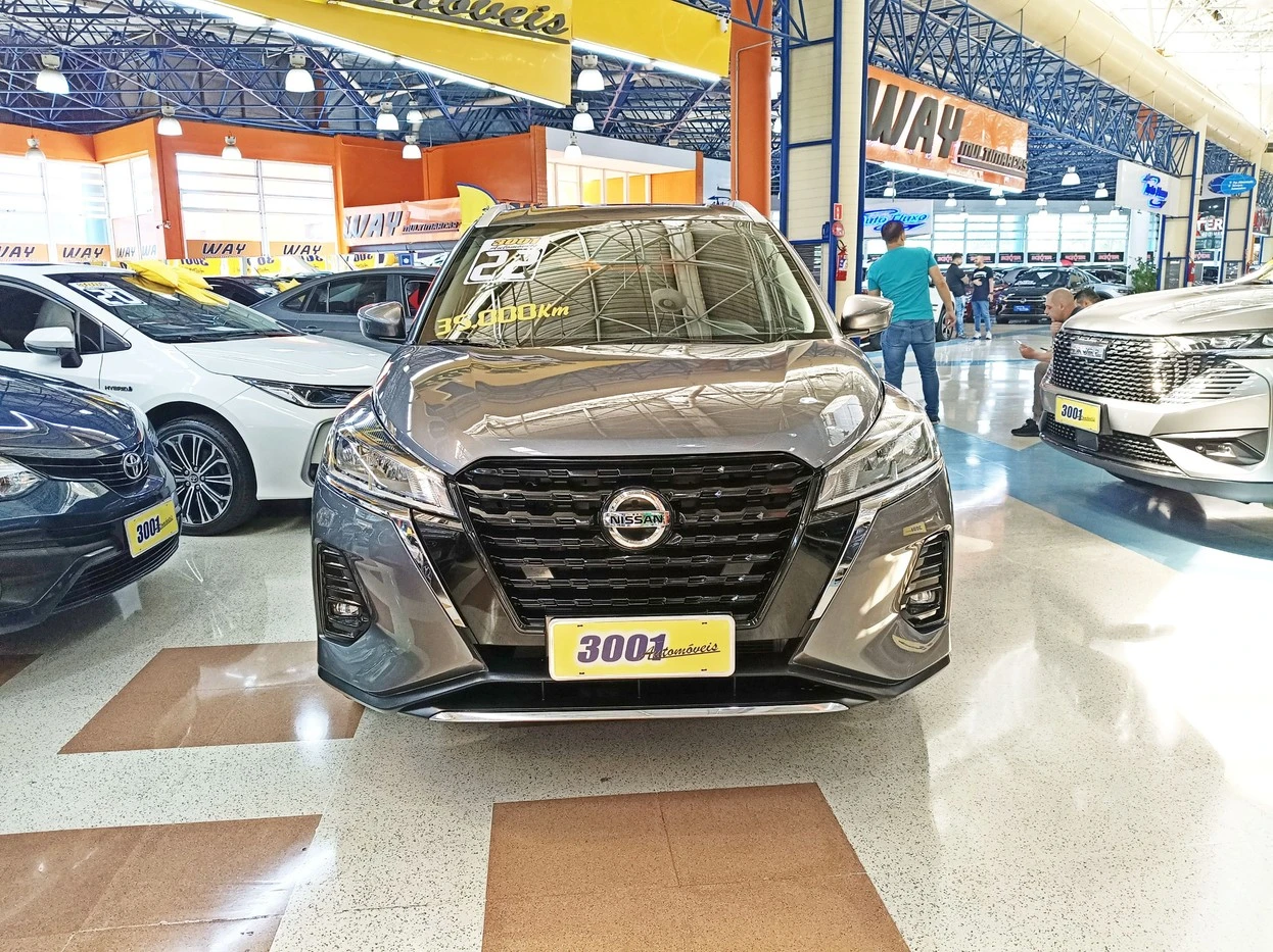 NISSAN KICKS