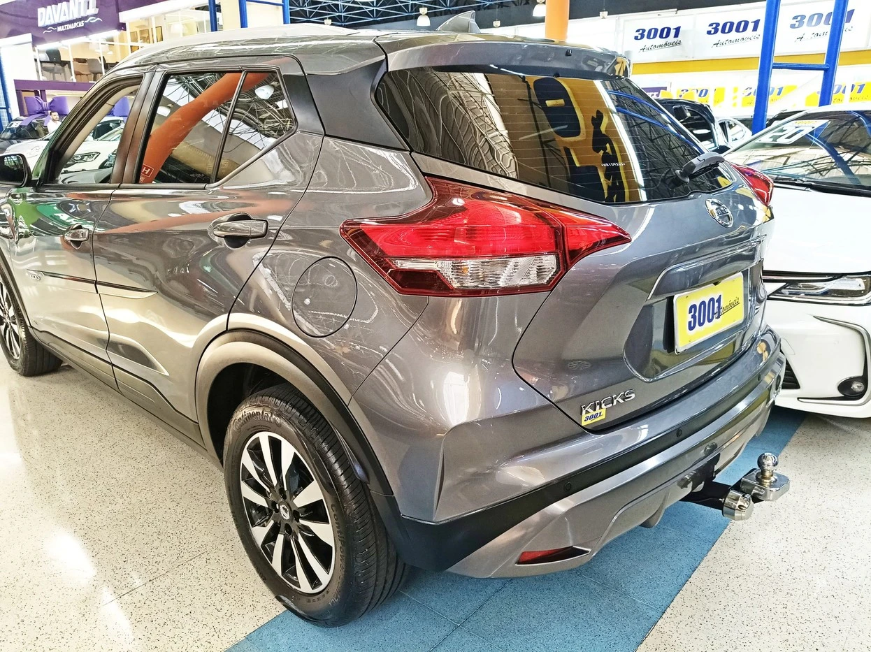 NISSAN KICKS